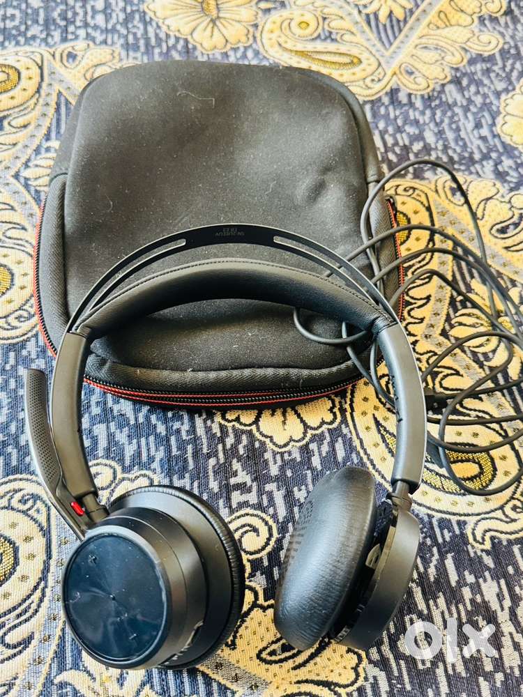 Poly Corporate headphone
