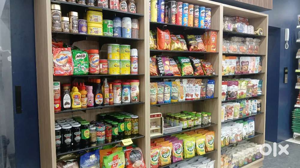 Super market sales staff