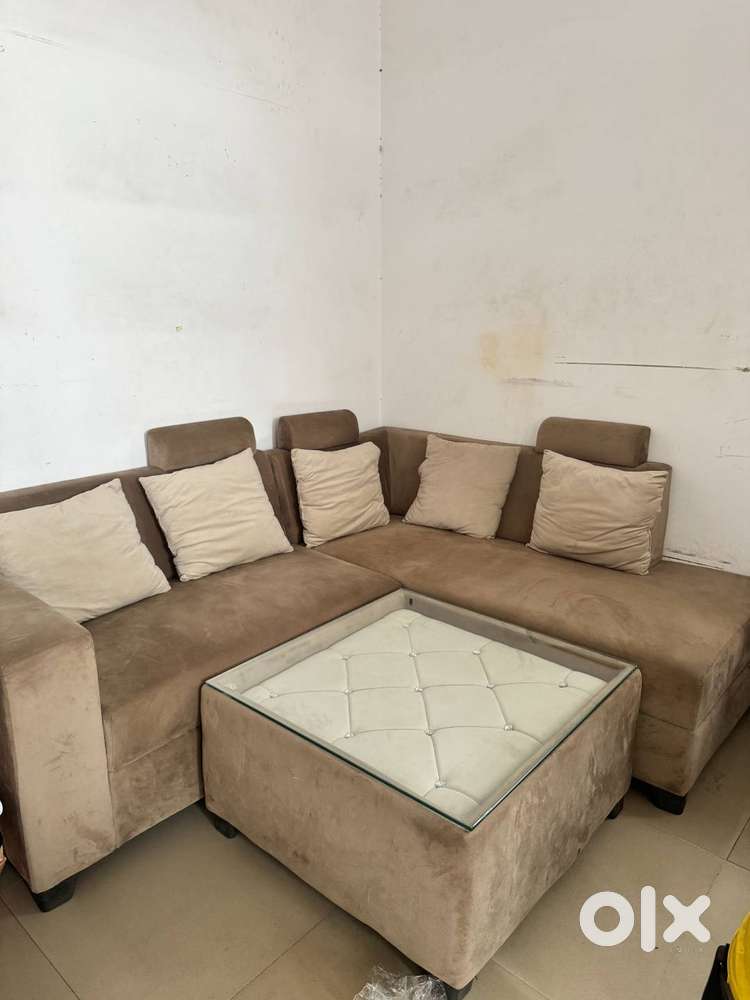 Brand new condition 7 Seater sofa with centre table