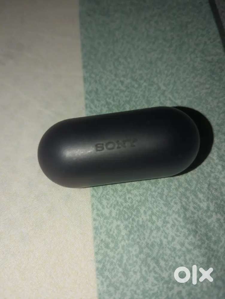Sony WF-C500 earphones