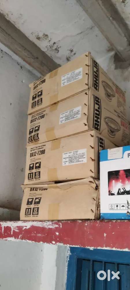 12inch 200 watt spaker 4pc q one brand