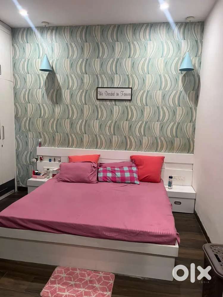 2BHK(onwerfree) fully furnished sector 117 Govind green tdi