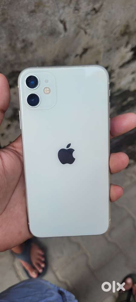 Phone ek dam good condition he 128 gb he