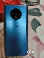 One plus 7t used like new. No dent/scratch.6+5gb ram, 256 gb storage