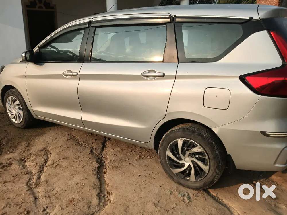 Maruti Suzuki Ertiga 2022 CNG & Hybrids 90000 Km Driven