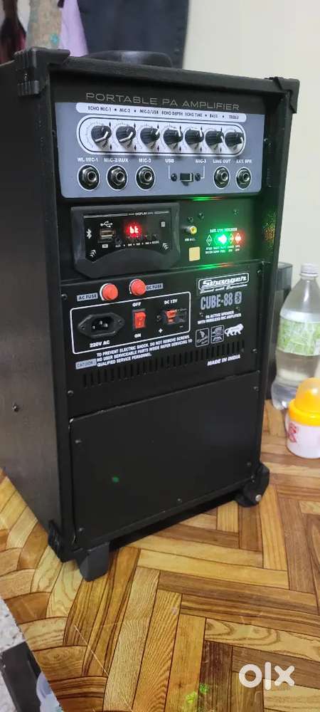 Trolley Speaker  8 inchi 2 speaker Wireless Rechargeable Battery Black