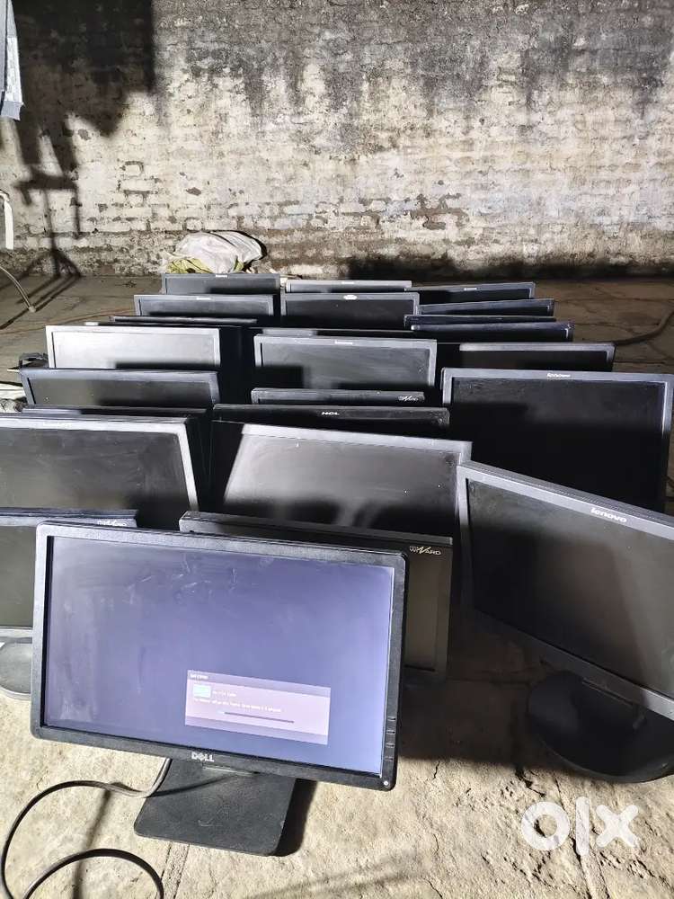 Lenovo,dell,and HCL monitor