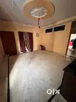 The paying amount montly for the rent is 18000
