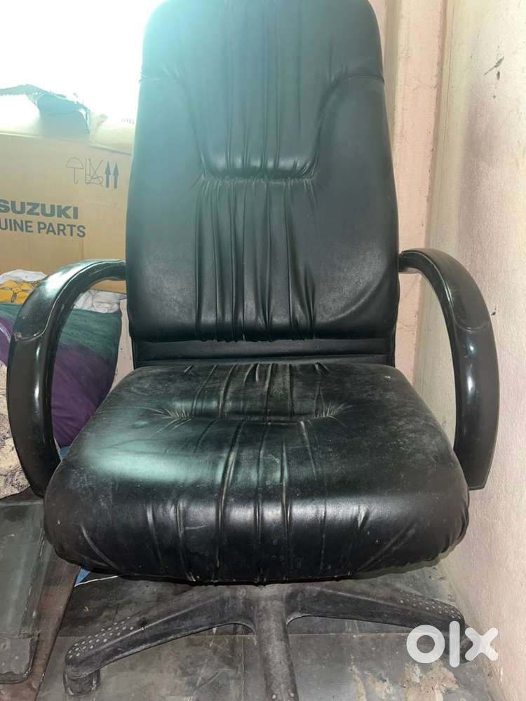 Office/Shop Cash Counter Chair 5000₹