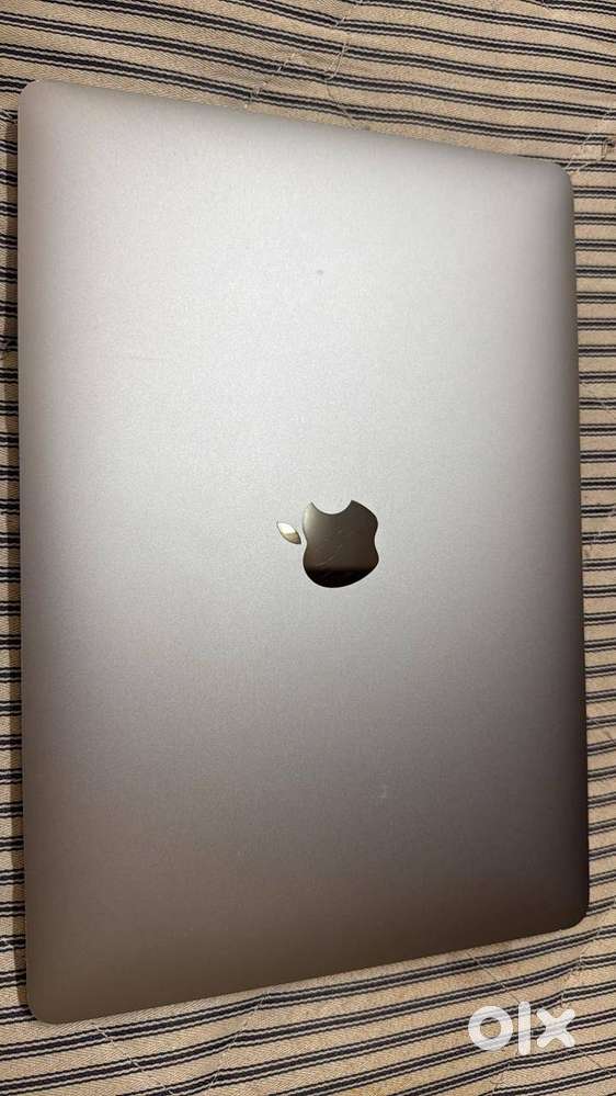 MacBook Pro M2 (2022)  13-inch  Super Fast  Box & Charger Included