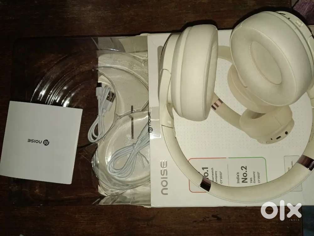 Noise airwave max 4 headphones