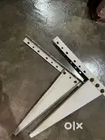 Ac wall stand