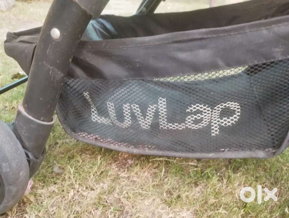 LuvLap Baby Pram/Stroller – Excellent Condition