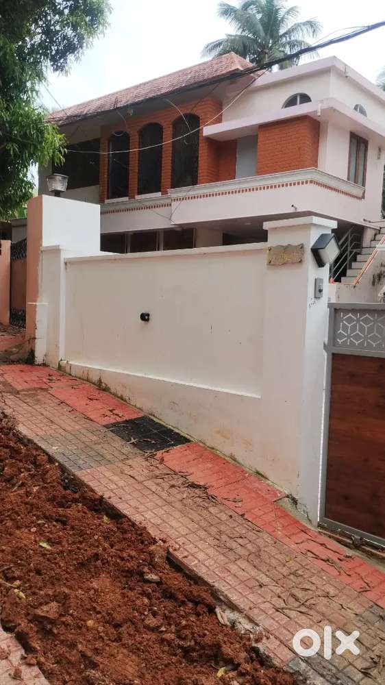 2 floor House for Sale near Pattom
