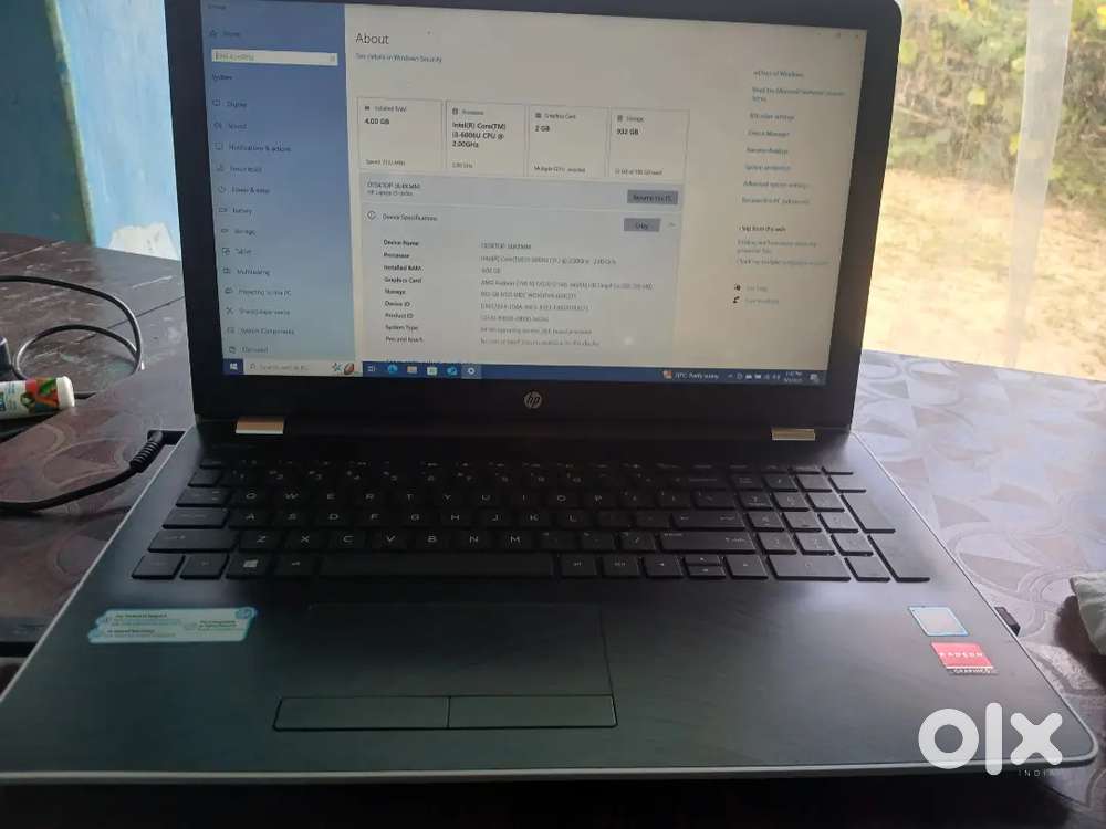 Hp laptop i3 4gb 1000 gb