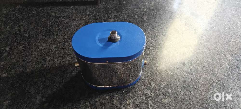 Solar tank