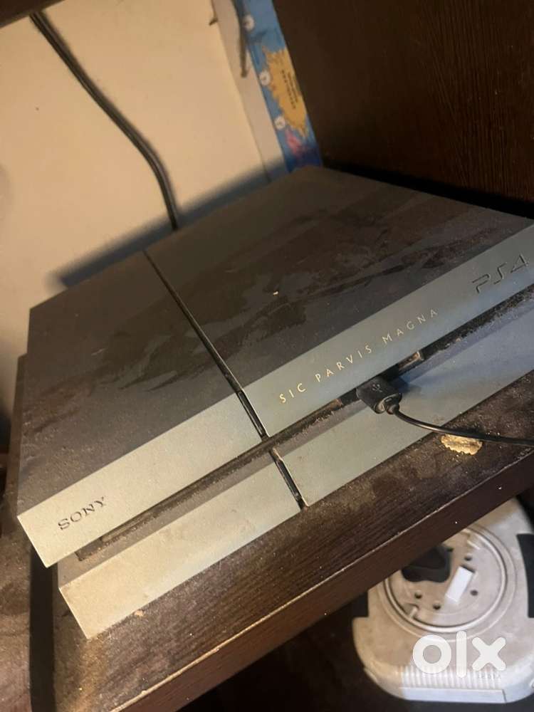 PS4 500GB LIMITED EDITION ONE