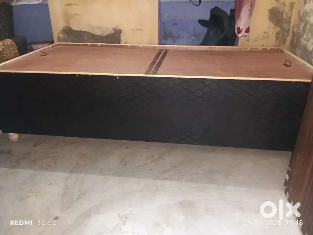 Good condition single bed it's 3 months old only