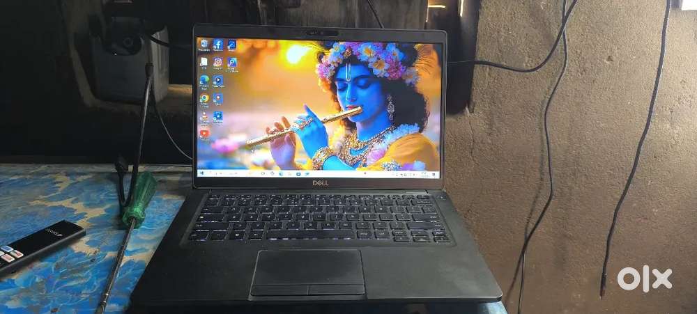 Dell laptop i5 processor graphic card ke sath