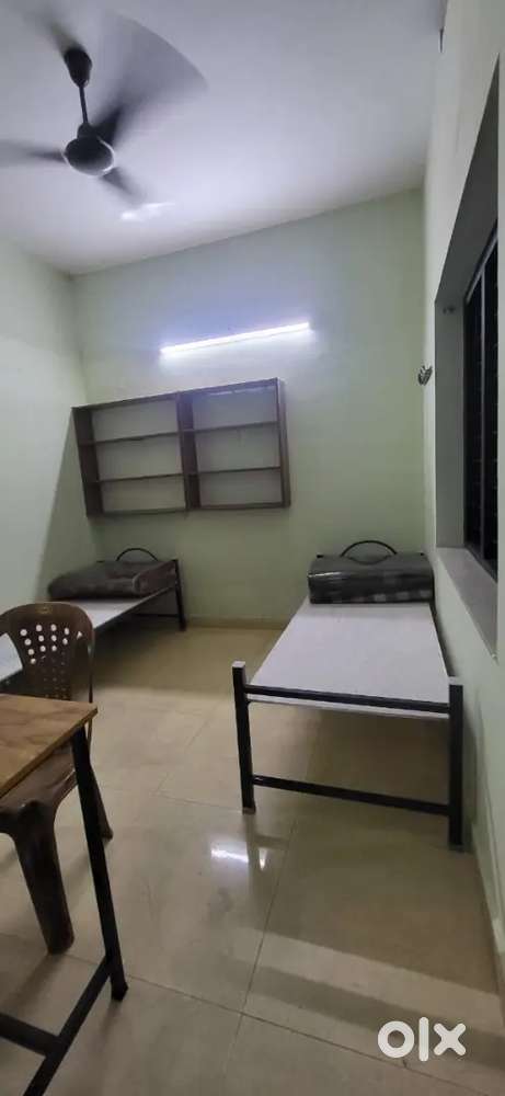 Gents pg and ac rooms in cusat