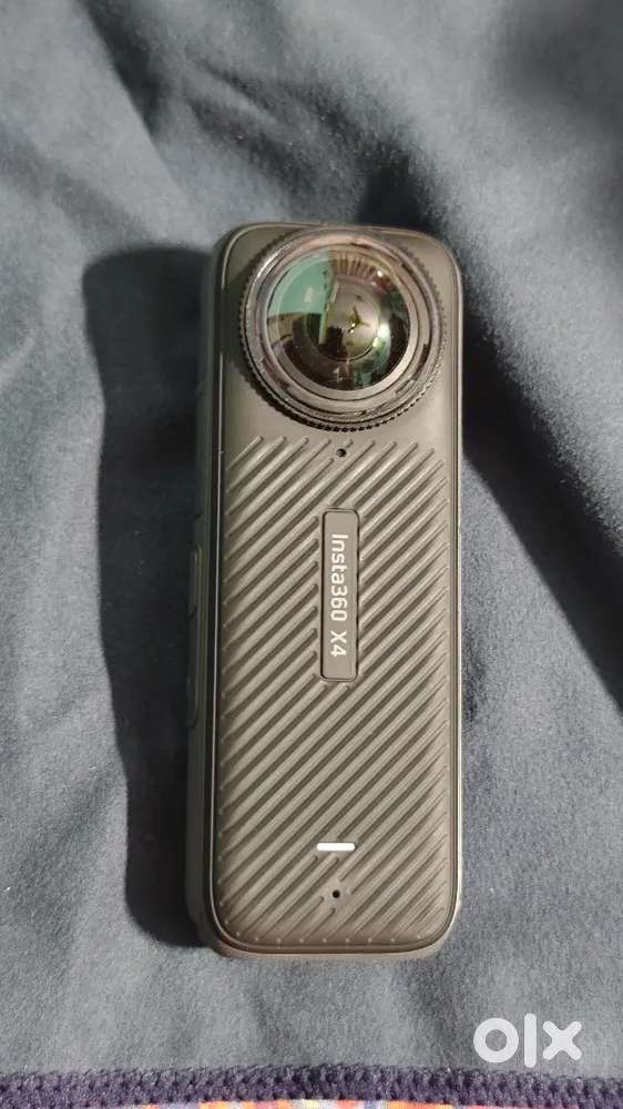 Insta 360 X4