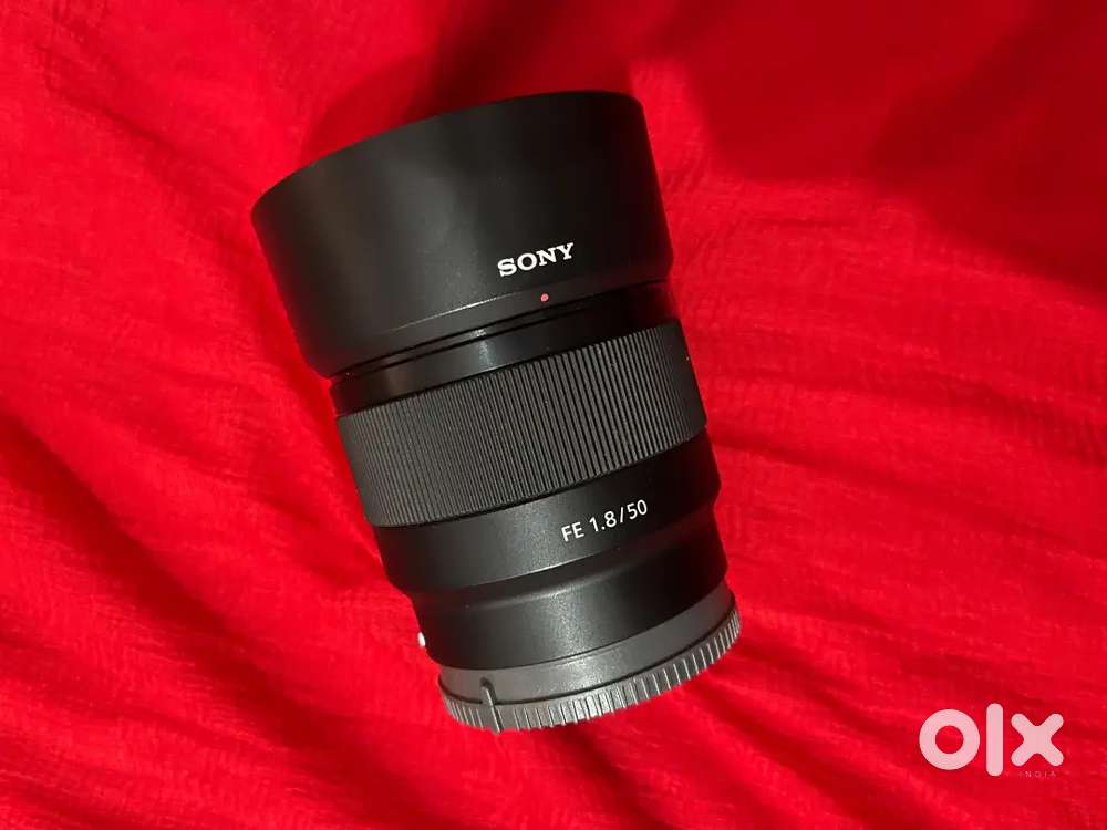50mm 1.8 lens for sony  warranty avaible  1 year old no scratch fungus