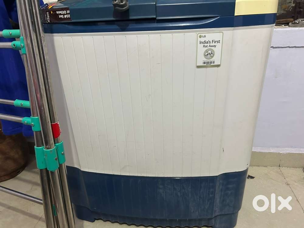 LG semi automatic washing machine