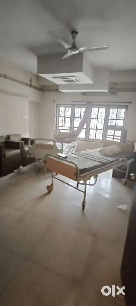 Hospital for rent.. 15000 sq ft.