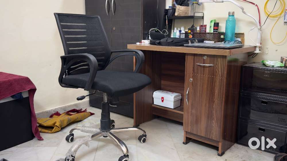 Office/Study Chair and computer/study Table