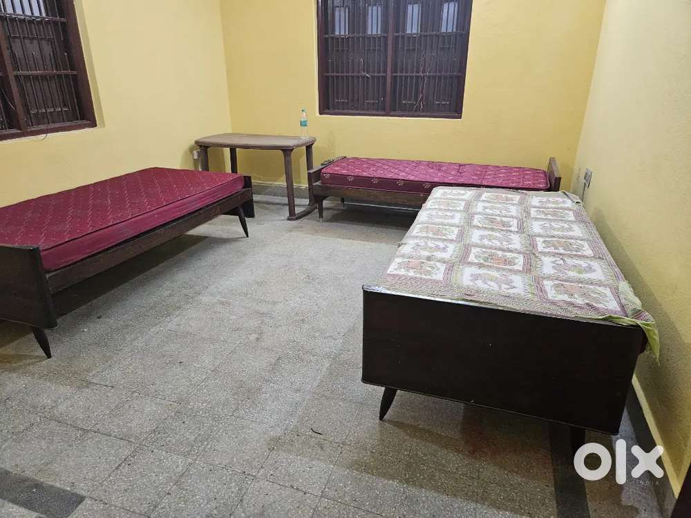 1bed available out of 3sharing bed in one room only for girls.