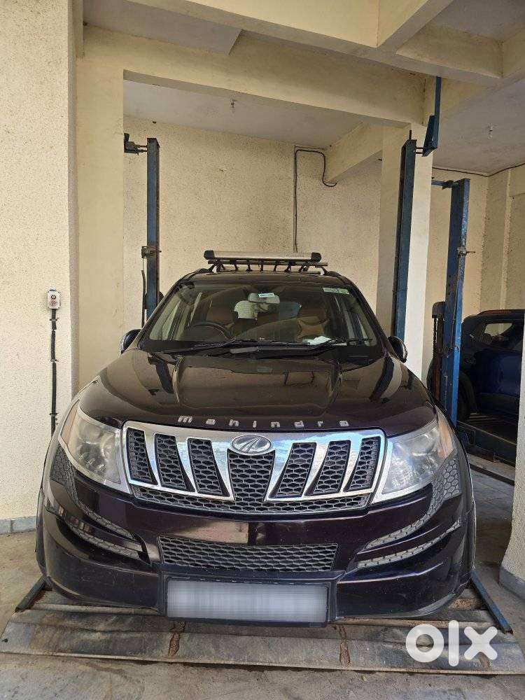 Mahindra XUV500 W8, 2013, Diesel