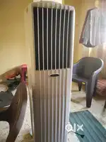 Brand new cooler/1 year old Symphony  50 liters,