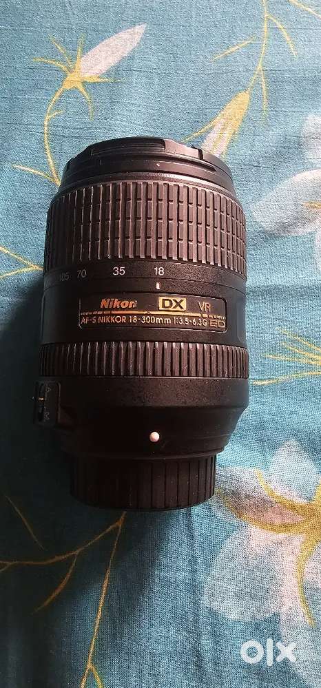 Nikon 18-300mm f/3.5-6.3G lend