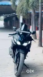 R15 V3 Matte Black 2019 model