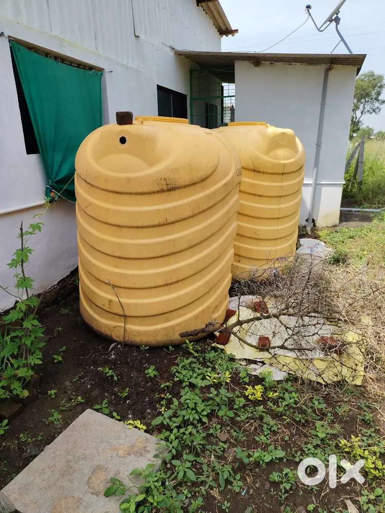 2000 lit tank for sale 2nos