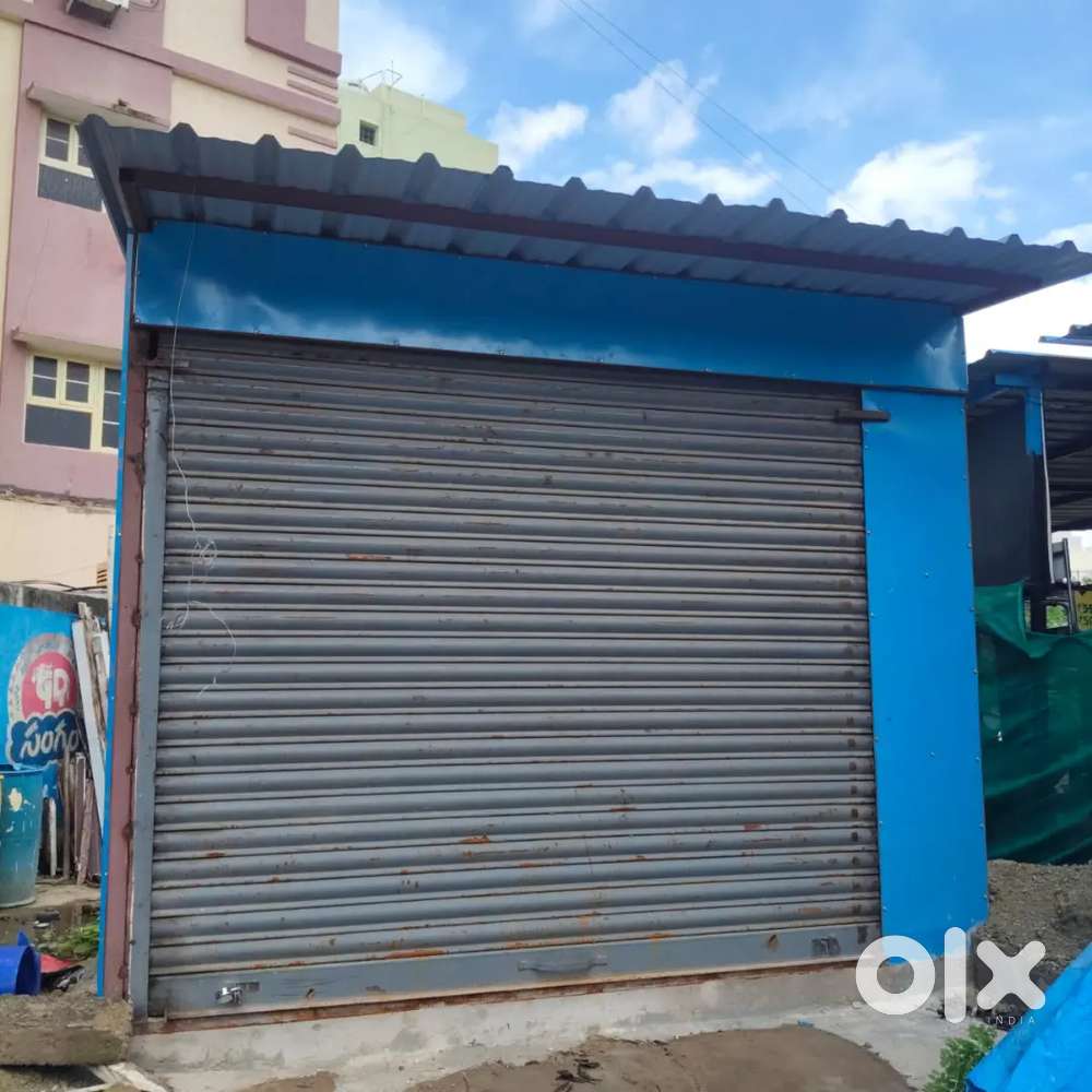 Shutter with shed