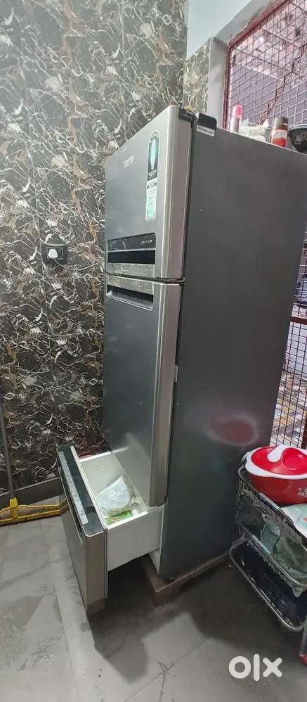 Whirpool 250L triple door fridge