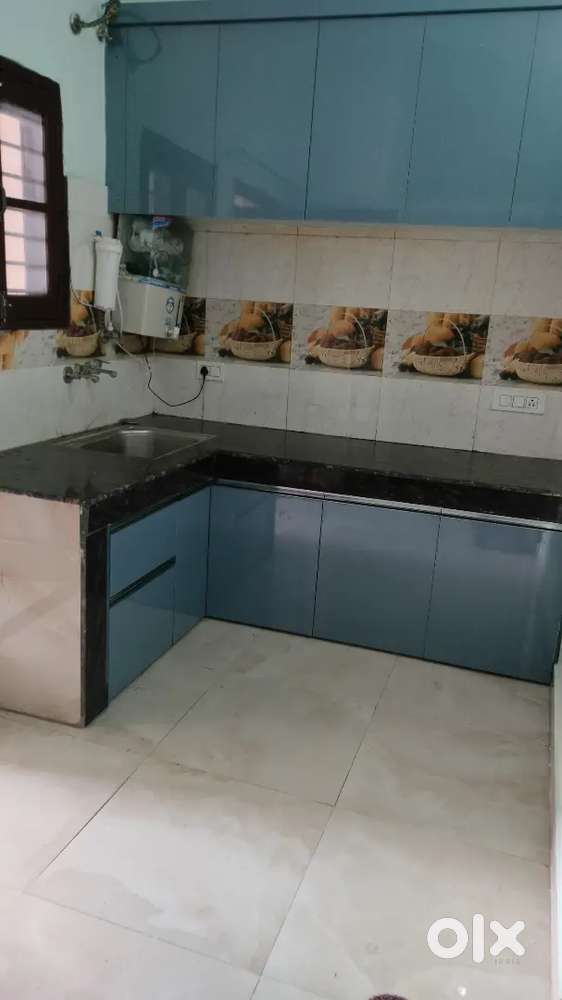 2 Room set available for rent