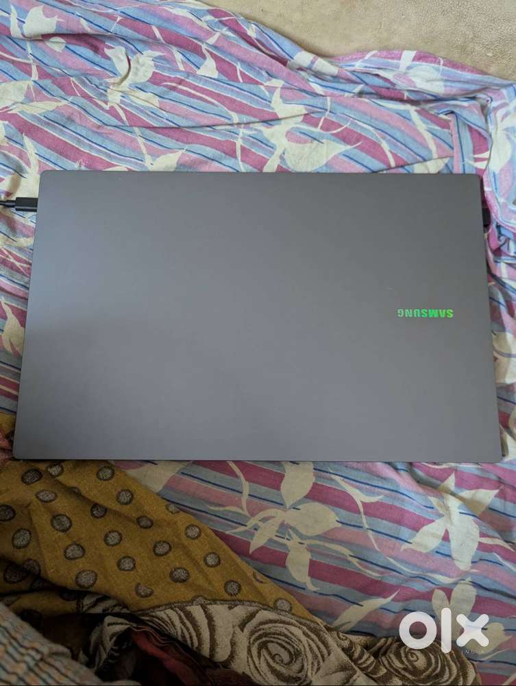 Samsung galaxy Book 4 excellent condition