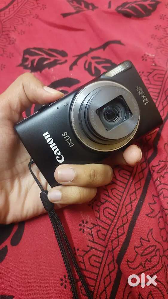 Camera of canon full HD, charger