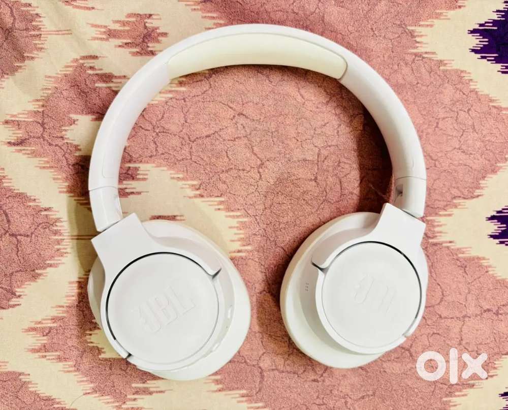 JBL Tune 770NC Wireless Over Ear ANC