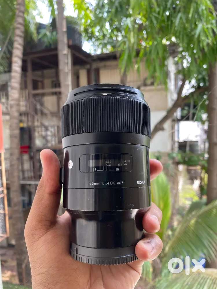 Sigma 35mm DG 1.4 Art Lens and Zhiyun Crane 2 Gimbal