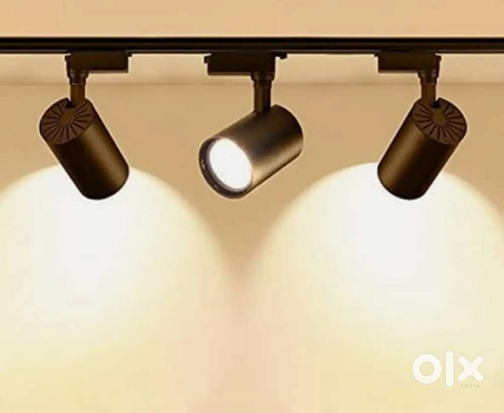 Track light with set of 16 (warm white)