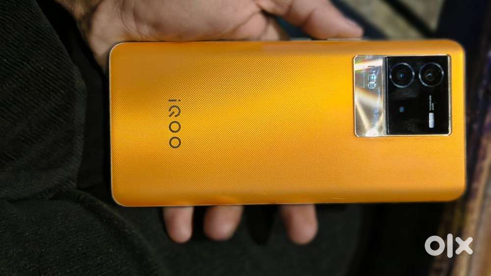 IQ00 neo 6 (Orange colour)