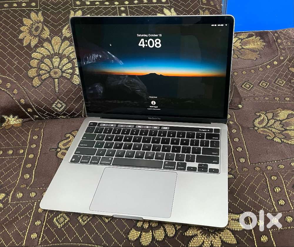MacBook Pro 13 M1 (2020) - Excellent Condition  256GB SSD