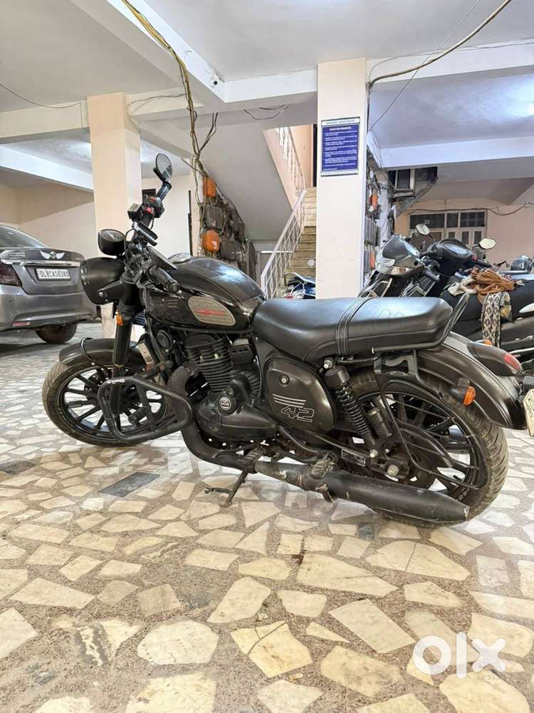 Jawa 42 2.1 2021 Model in Excellent condition