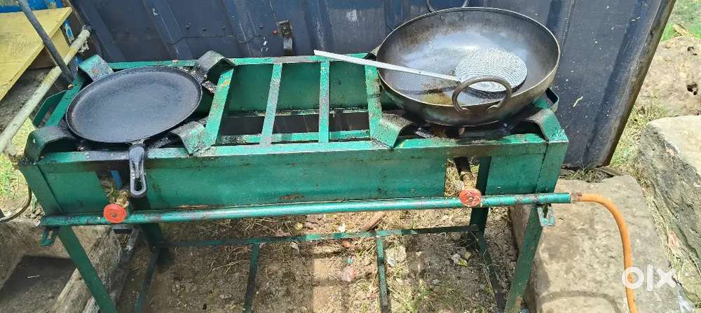 Fast food stall and gas stove