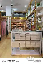 Need a female sales staff for our boutique