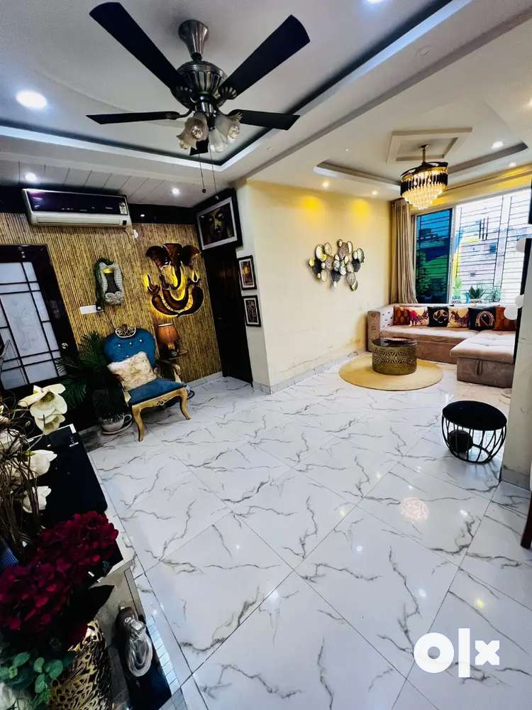 LOCATION: METRO CASH N CURRY 3 BHK LAVISHLY FURNISHED FLAT FOR SALE