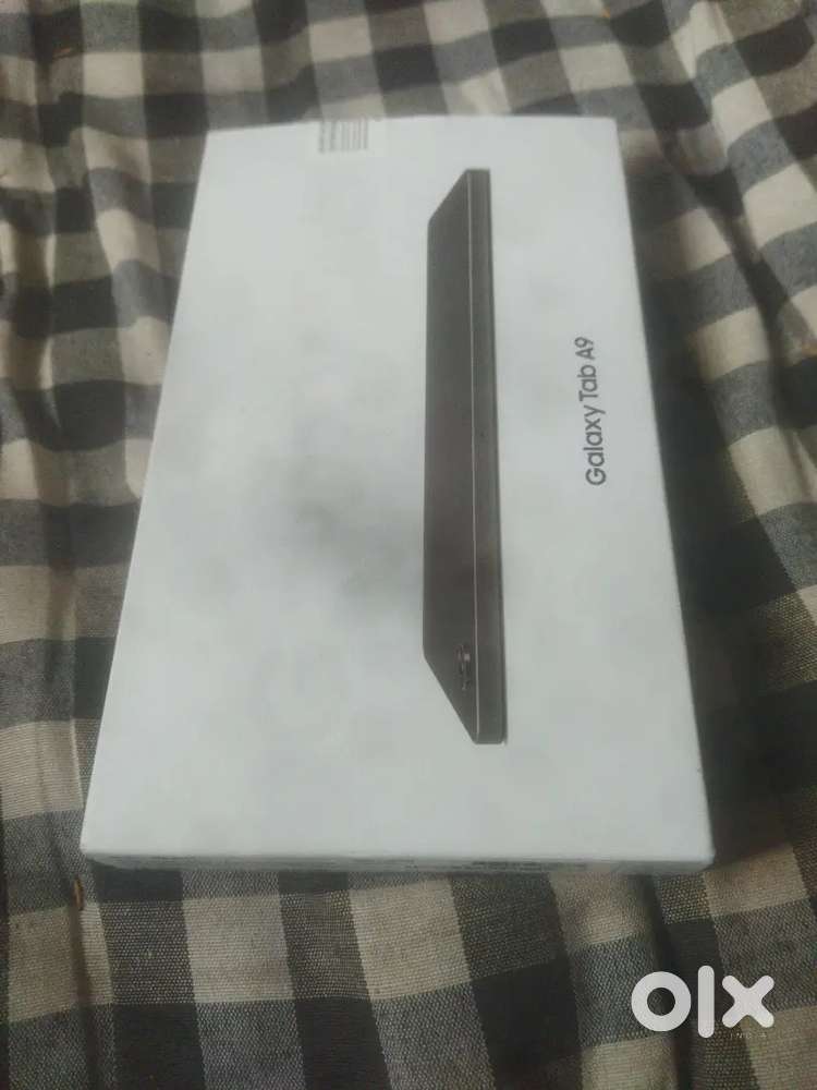 Galaxy A9  128 gp 4g ram.